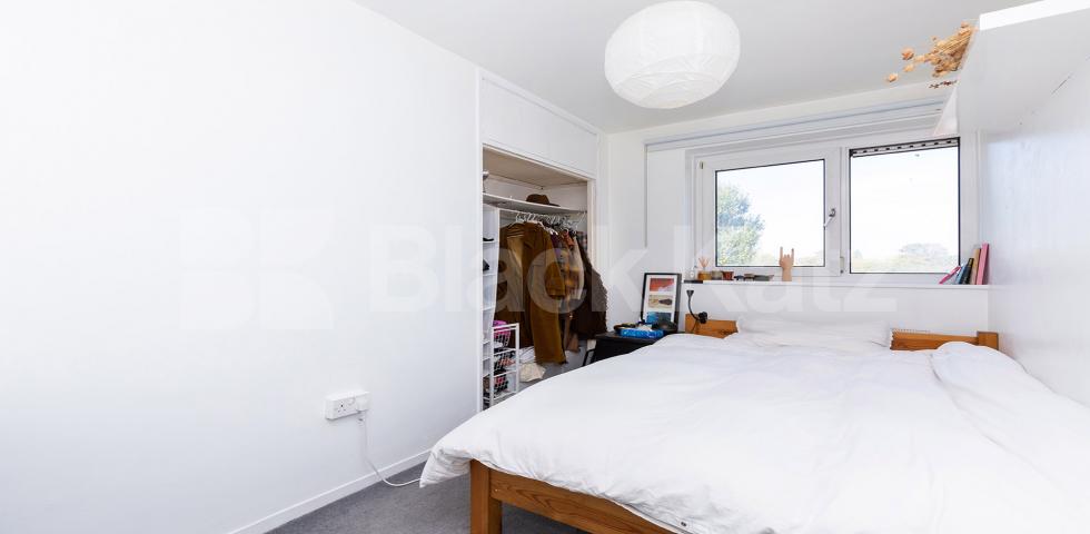 			4 Bedroom, 1 bath, 1 reception Apartment			 OLD FORD ROAD, BETHNAL GREEN-HACKNEY-LONDON FIELDS